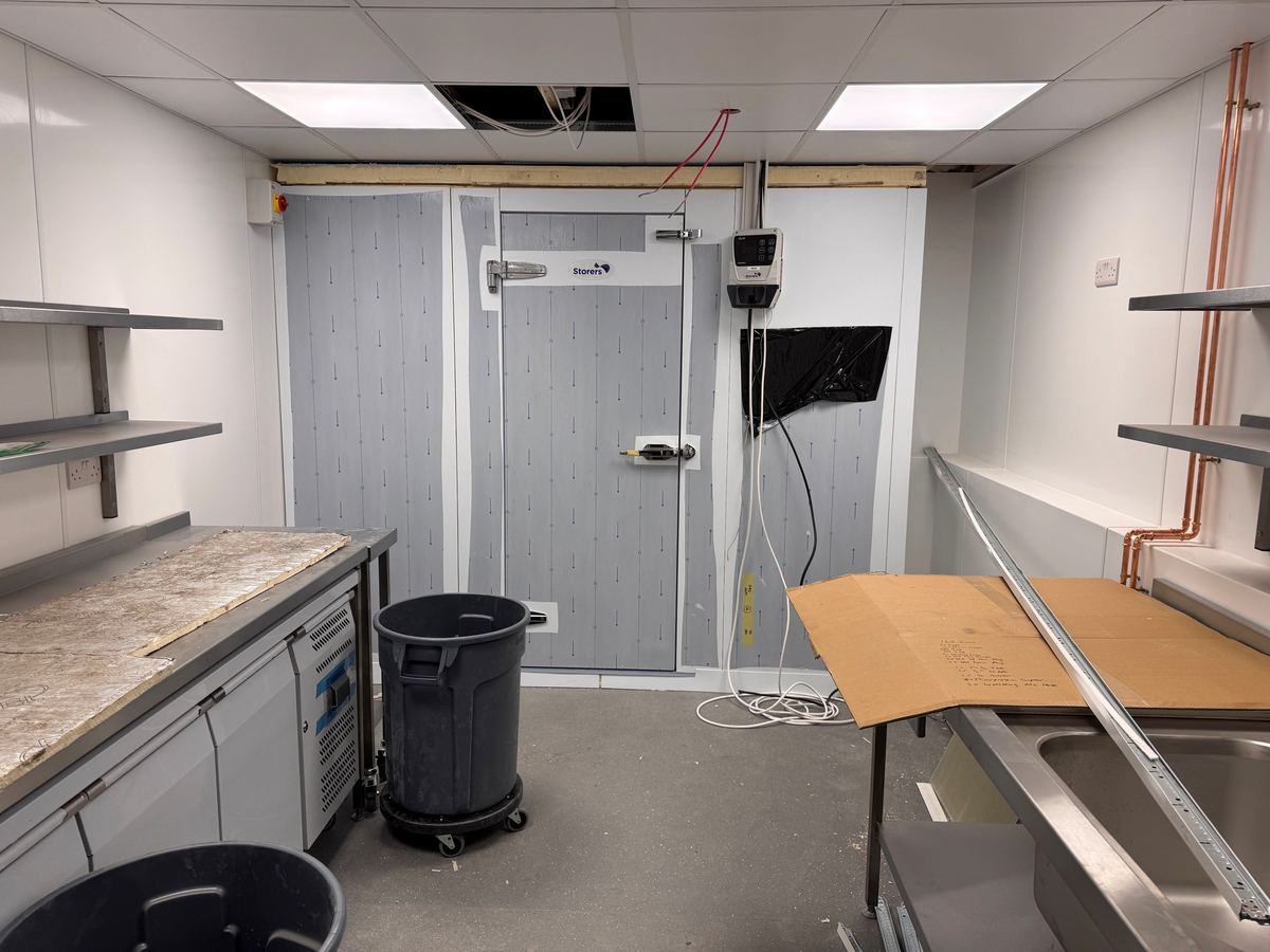 Walk-in chiller room completed — Storers insulated cold room with temperature controller